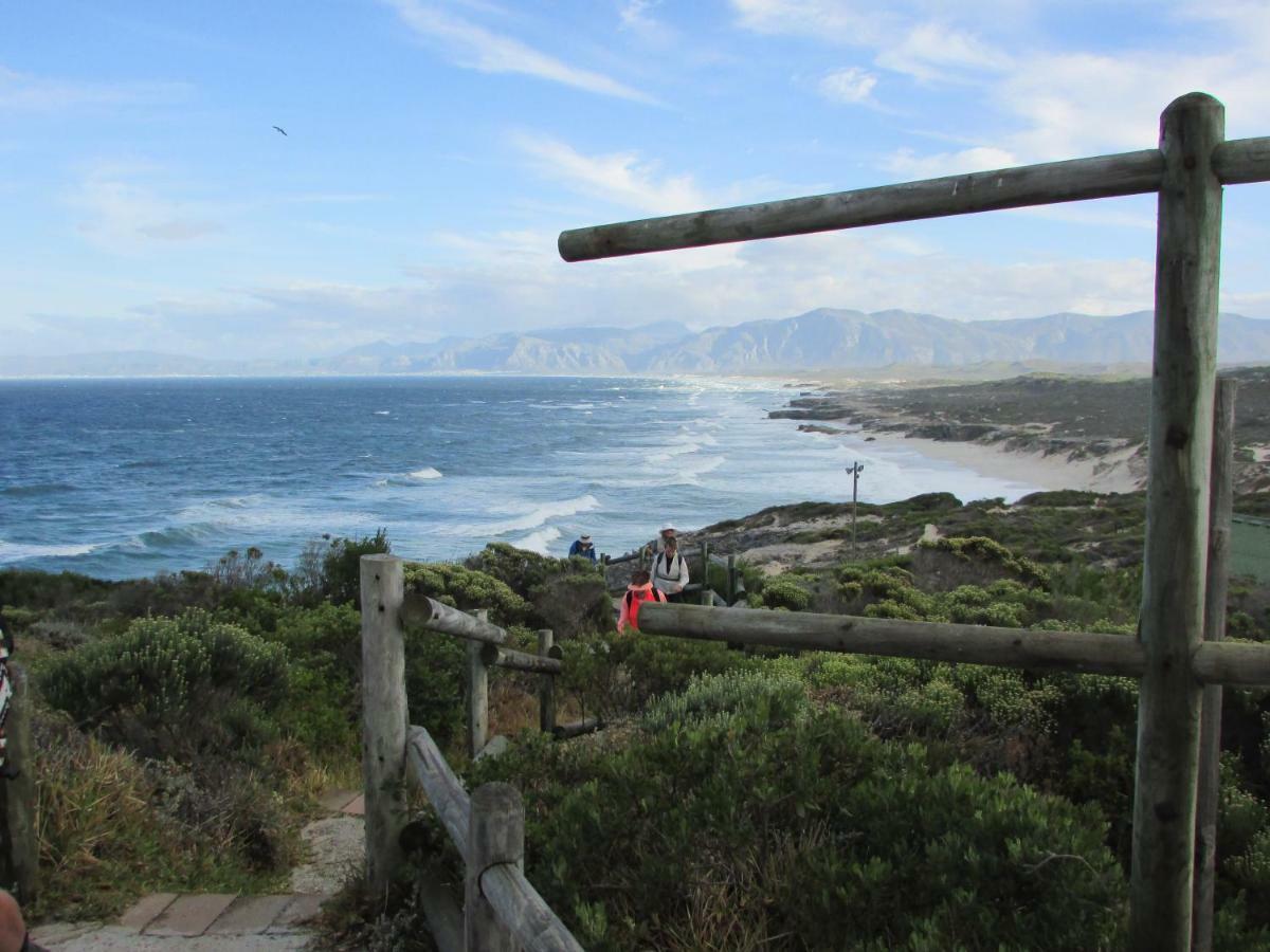 Whale Watch Accommodation De Kelders Exterior foto